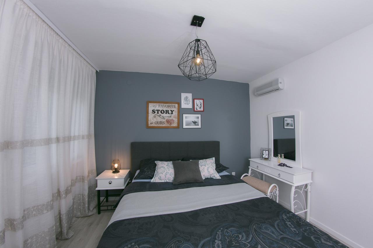 Apartment Ella Чапліна Екстер'єр фото
